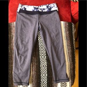 Lululemon Blue 3/4 leggings size 8